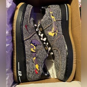 Nike Air Force 1 LV8 (GS)      7Y